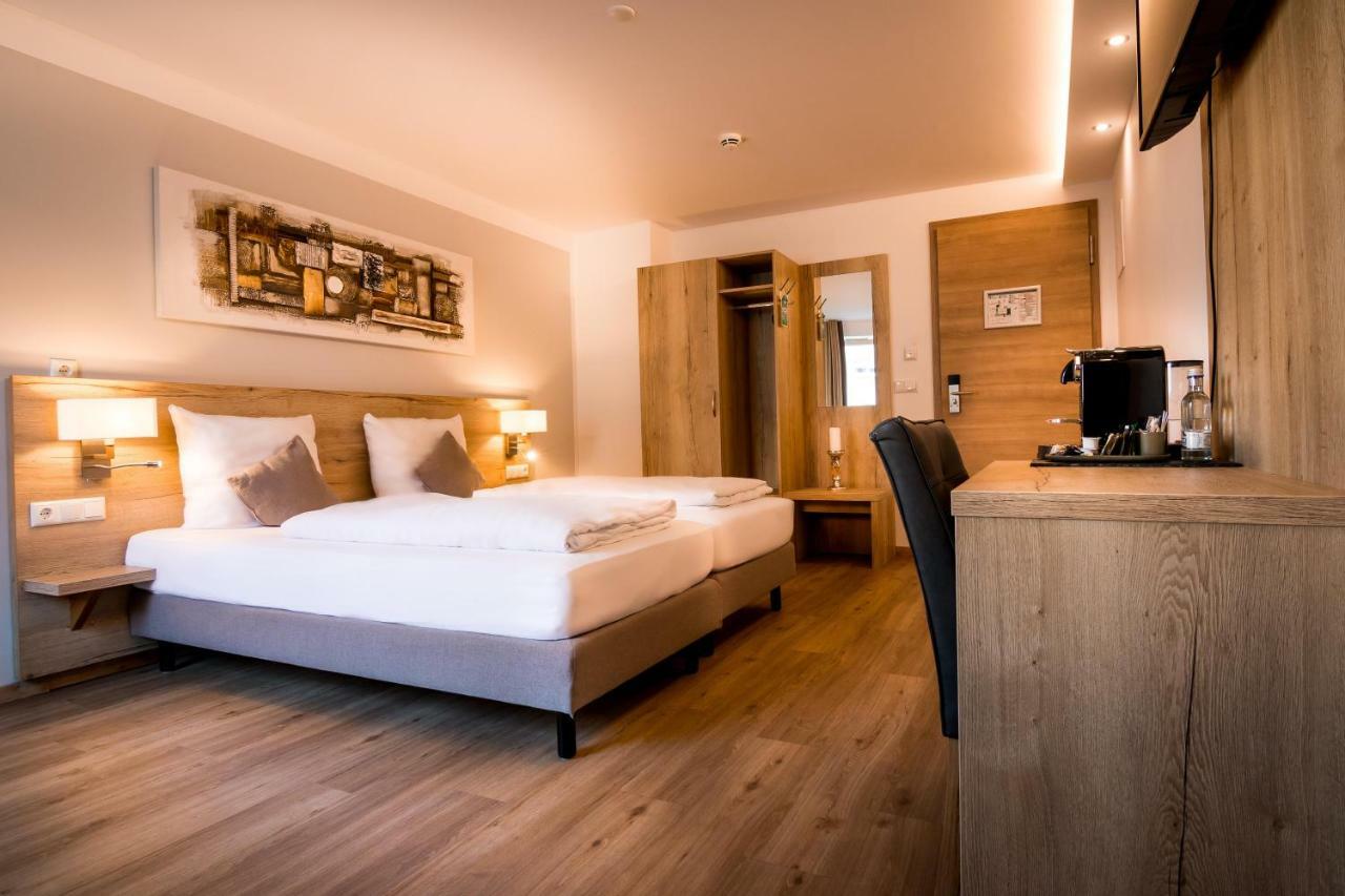 Hotel Am Kumpfmuehler Kastell Regensburg Exteriör bild